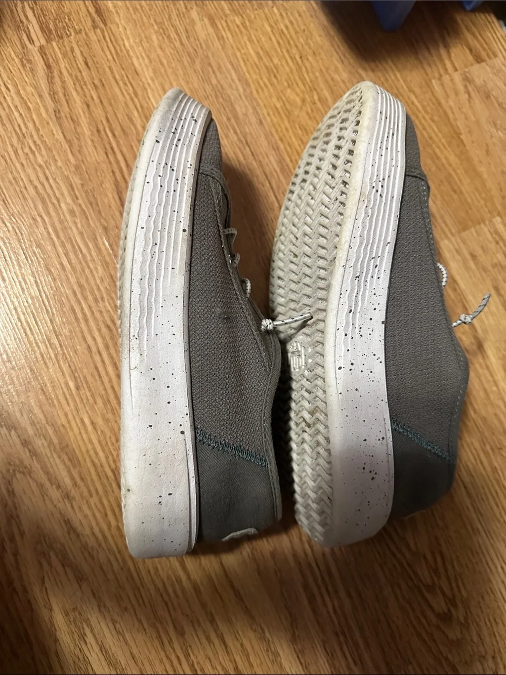 Kids Hey Dude size 3